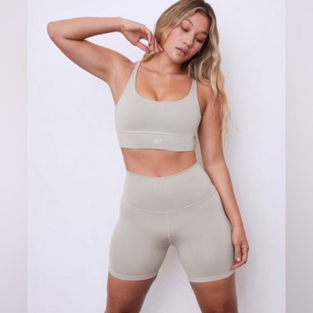 SET Active LuxForm Full Set- Scoop Y Bra and Bike Short
